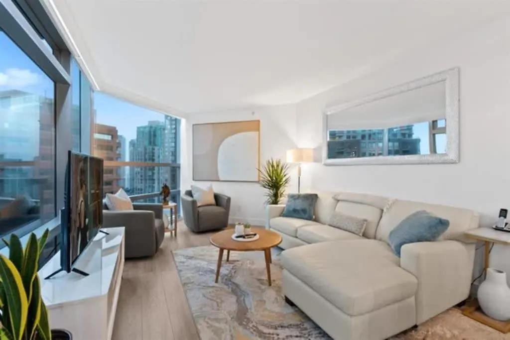 Контакты Executive Downtown Suite With Great City Views